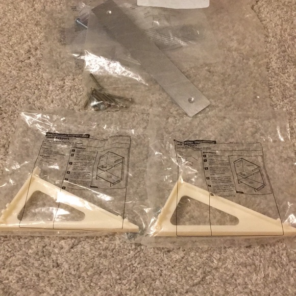 Cabinet Fixtures - Includes 6 pieces total! - Picture 9 of 11